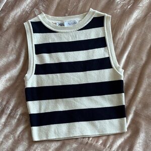Zara Navy and Cream Striped Cropped Tank Top